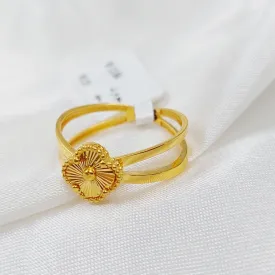 21K Clover Ring