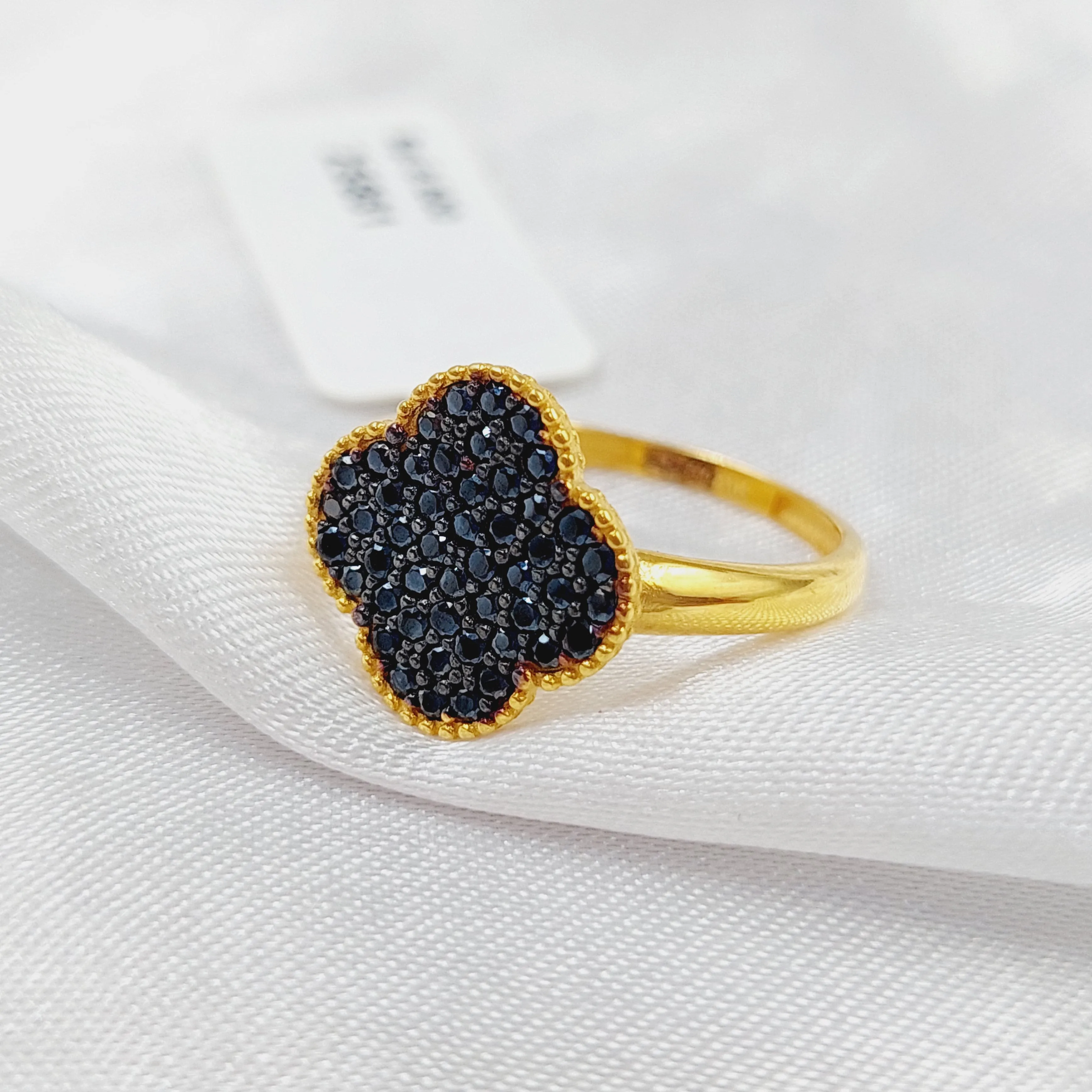 21K Clover Ring