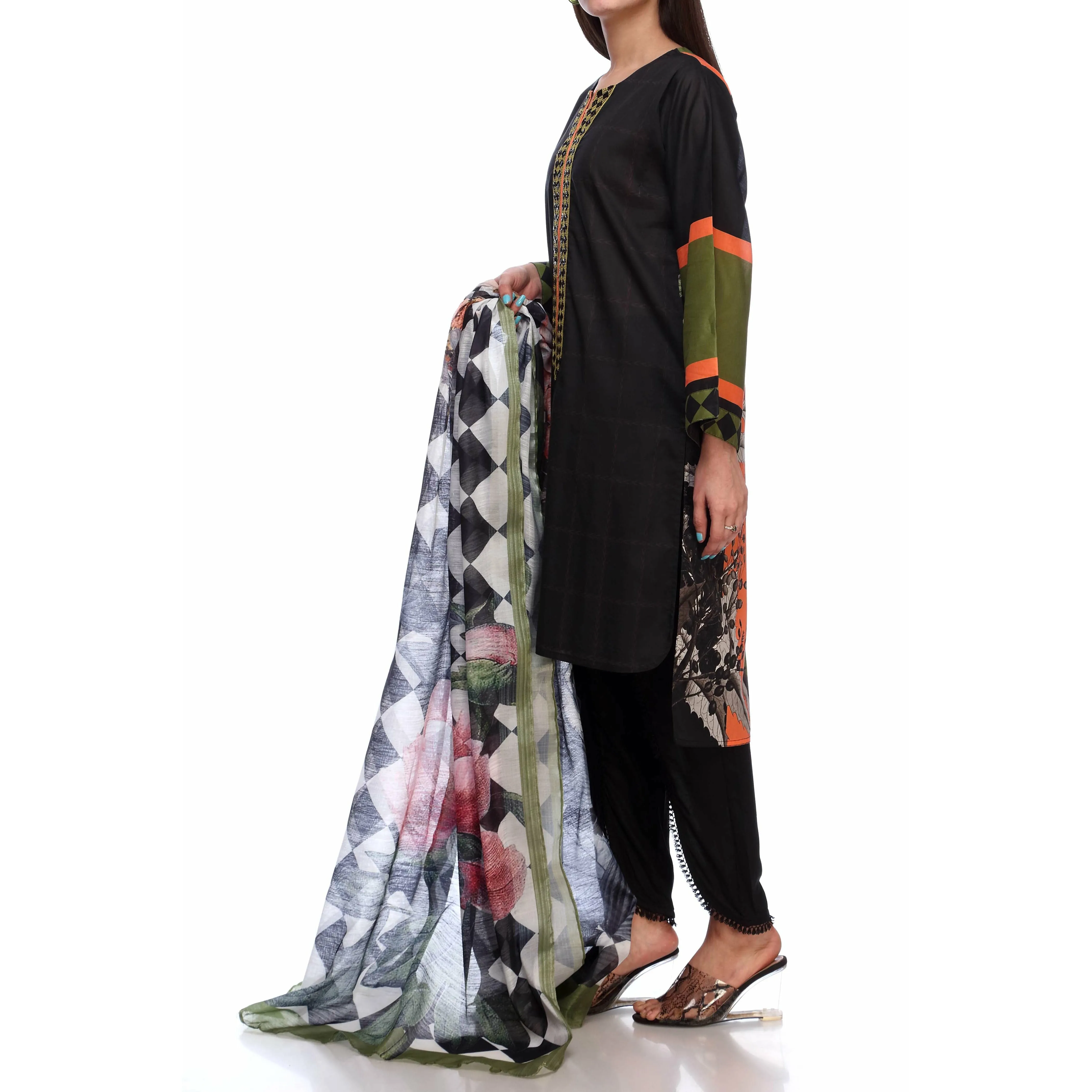 2PC- Digital Printed Lawn Embroidered Shirt With Dupatta PS2209
