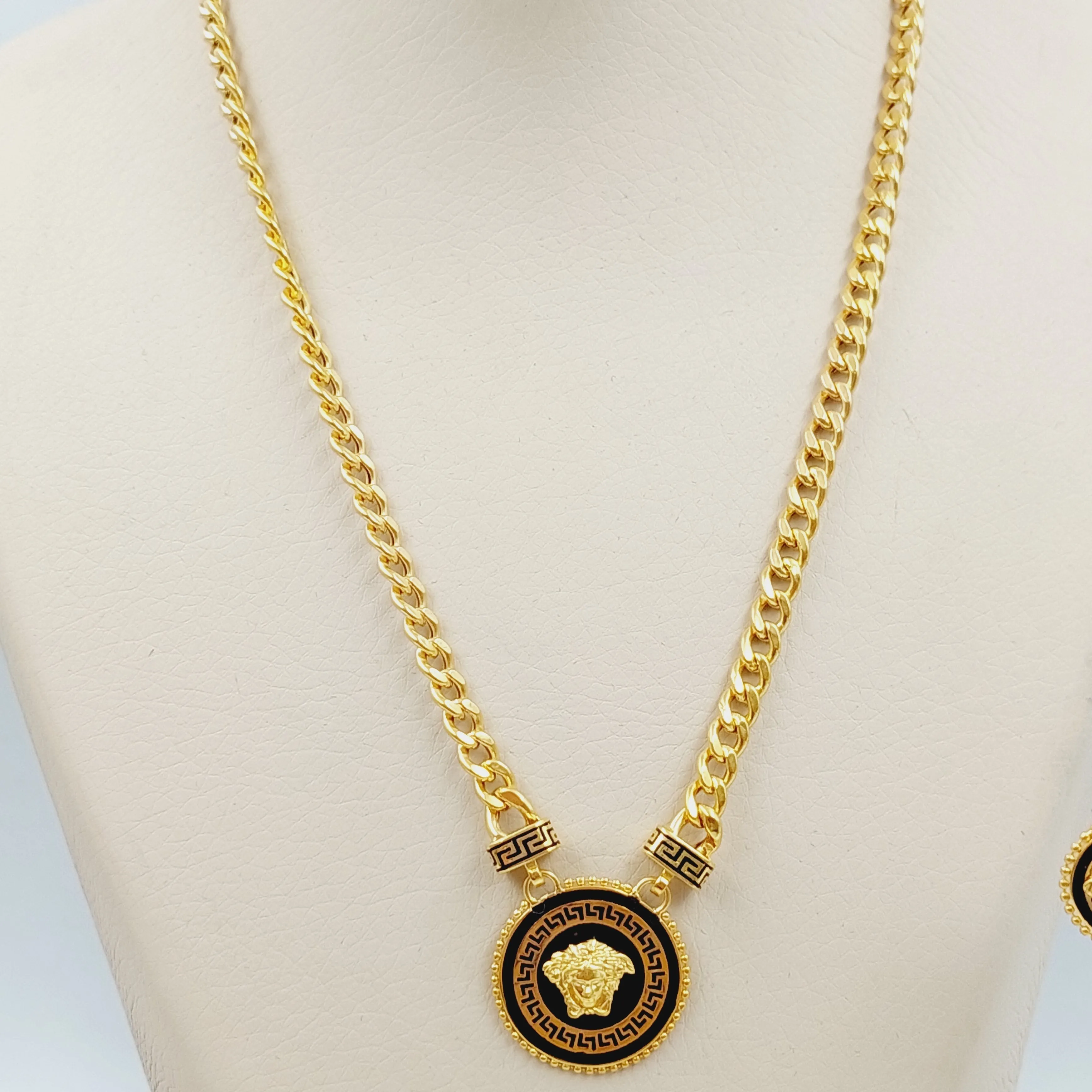 4 pieces set