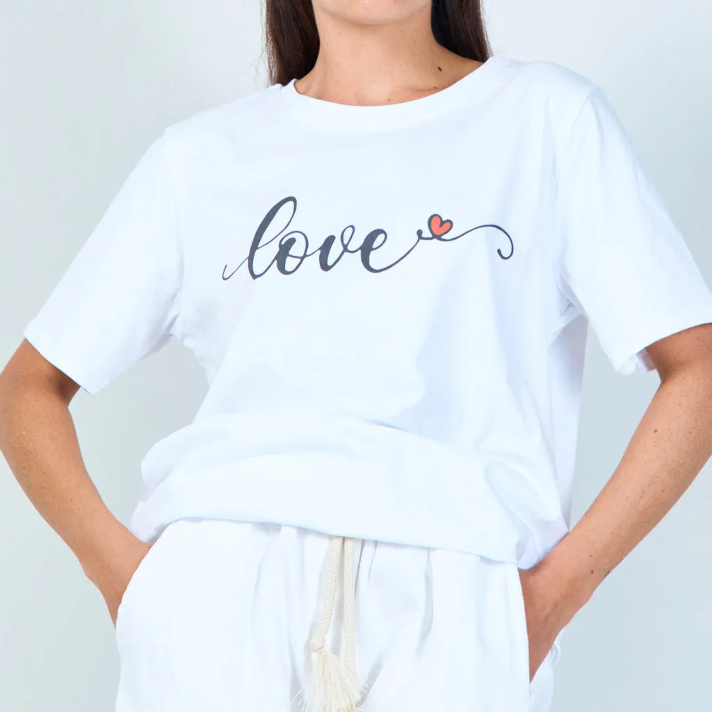 Basic T-shirt with "love" text and heart wholesale