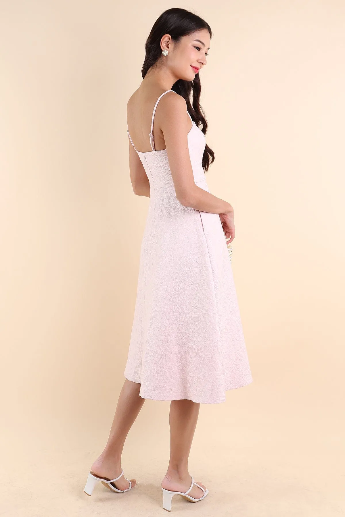 GAZANIA EMBOSSED MIDI DRESS IN SOFT PINK