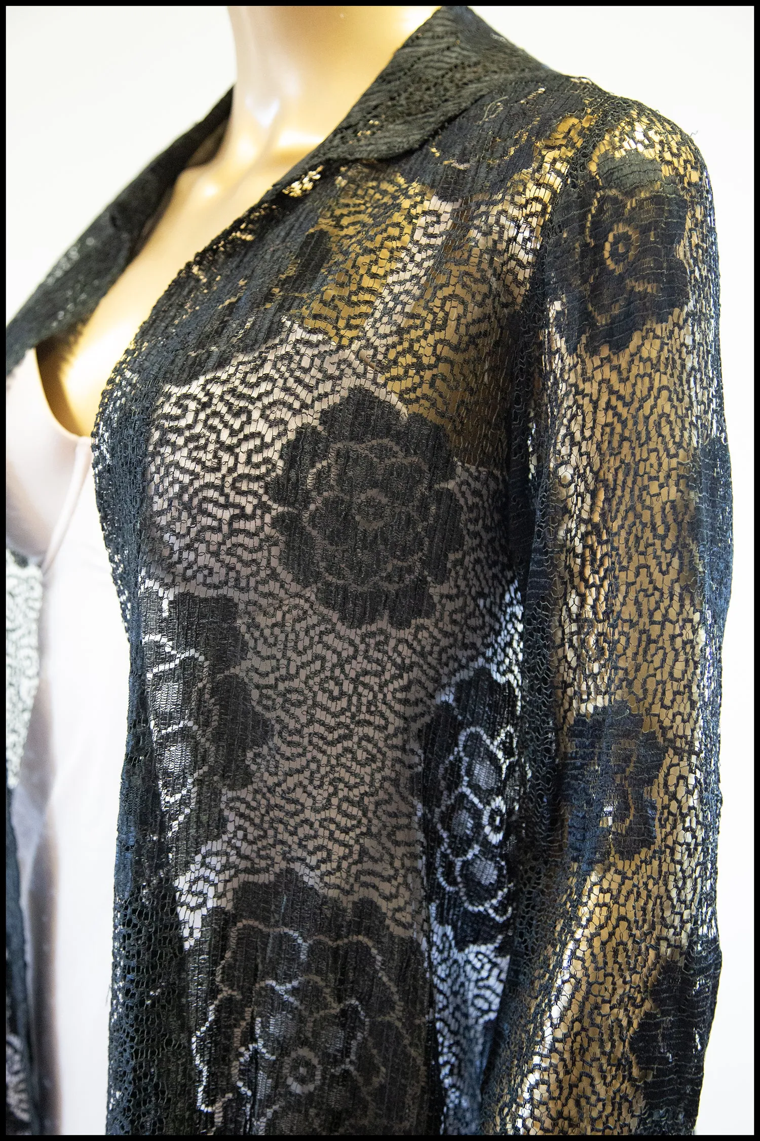 Vintage 1920s Black Scallop Lace Top